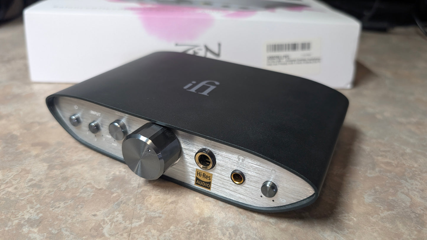 IFI Zen Cam Headphone amp/ pre amp Open Box