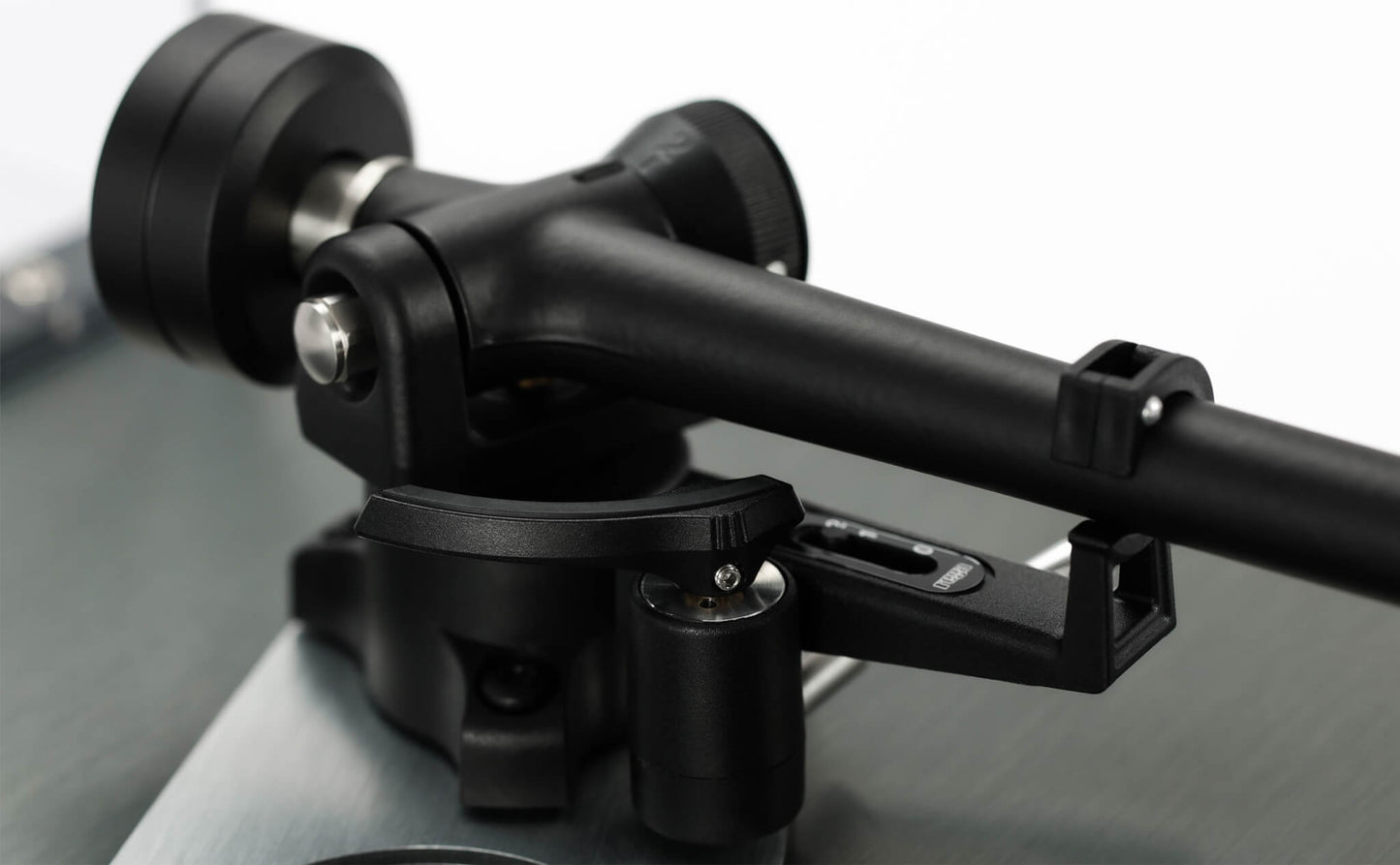 New Rega Planar 3 RS with Nd5 Cartridge (Nude Eliptical)