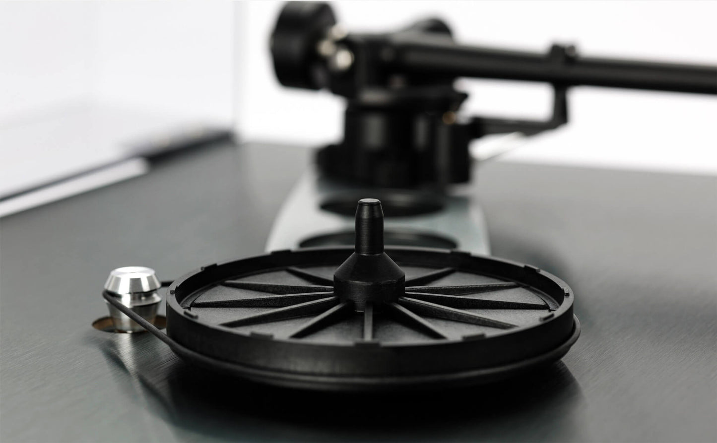 New Rega Planar 3 RS with Nd5 Cartridge (Nude Eliptical)