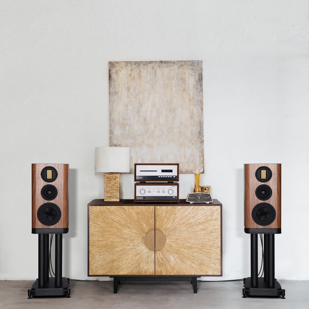 Wharfedale Evo 5.2 Bookshelf Speakers (with stands)
