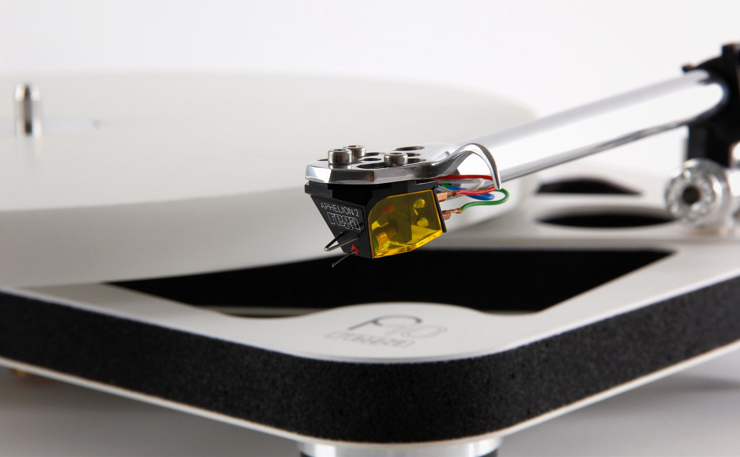 Rega Planar 10 Reference Turntable